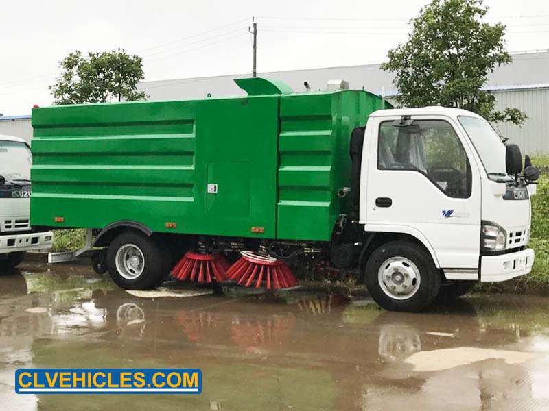 ISUZU road sweeper truck