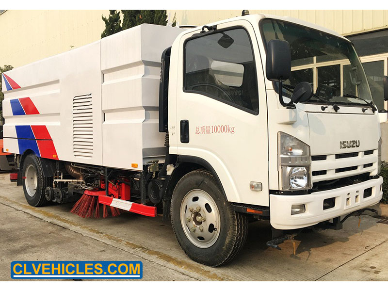 ISUZU 700P road sweeper