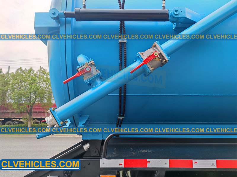 sewage vacuum truck with jetting