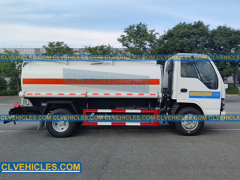 ISUZU fuel tanker truck