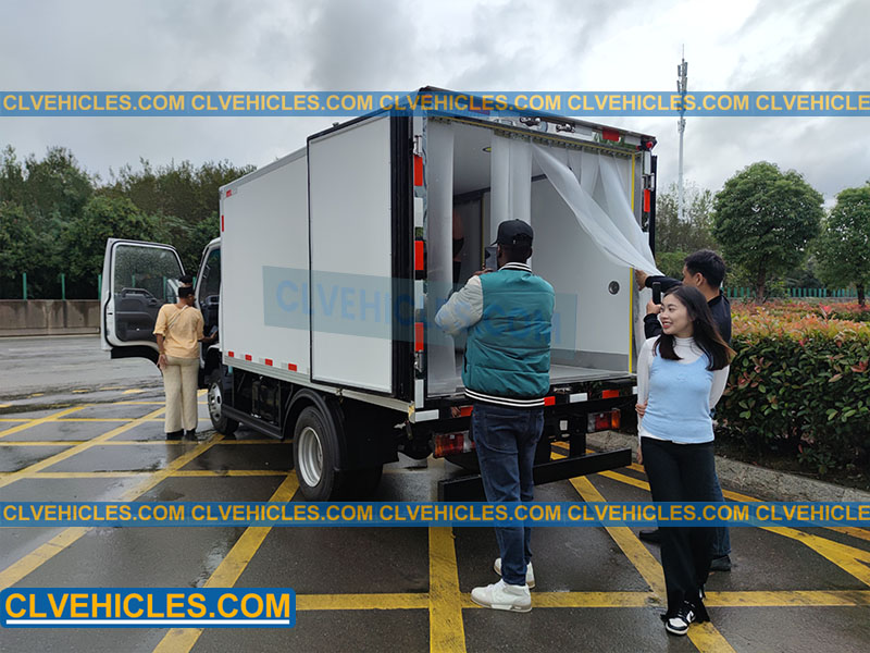 ISUZU ELF freezer truck ISUZU ELF freezer truck