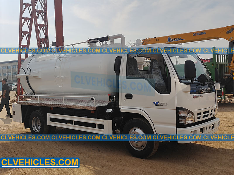 ISUZU Vacuum Truck