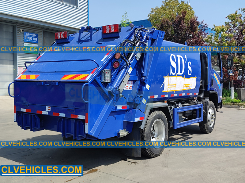 7CBM compressed garbage truck