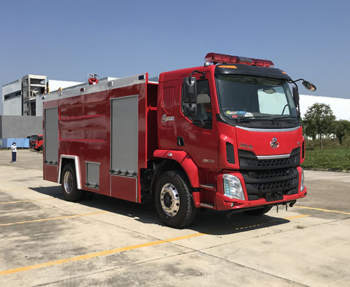 Uma unidade de caminhão de combate a incêndio envia para a Tailândia