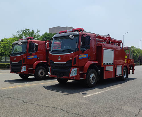 Uma unidade de caminhão de bombeiros de 5000L com plataforma de trabalho aéreo é enviada para a Tailândia