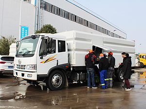 treinamento da fábrica-clientes da áfrica do sul varredor caminhão operação de treinamento