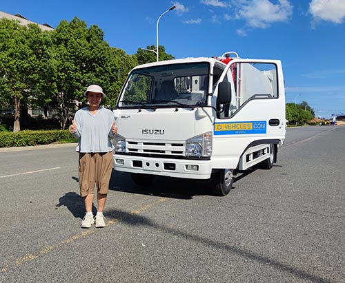 Duas unidades do caminhão compactador de lixo ISUZU série N são enviadas para os Emirados Árabes Unidos