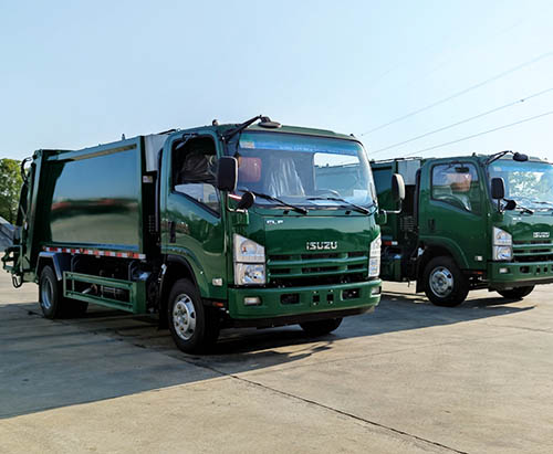 
     Duas unidades de caminhões de lixo compactadores ISUZU enviados para Guam
    