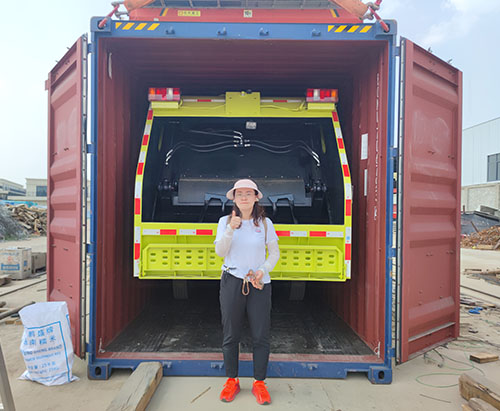 Uma unidade de caminhão compactador de lixo HOWO 12CBM enviado para Granada