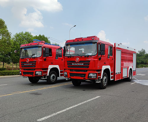 Duas unidades do caminhão de combate a incêndio SHACMAN são enviadas para a Nigéria
