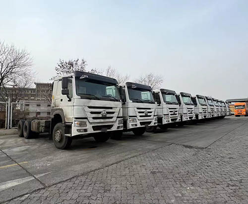 10 unidades de chassis de caminhão de carga HOWO 6x4 371hp enviados para Djibouti