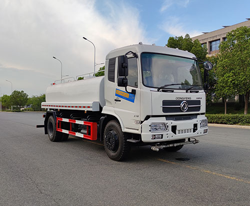 Uma unidade do caminhão-tanque de água DONGFENG KINGRUN 10CBM para Uganda